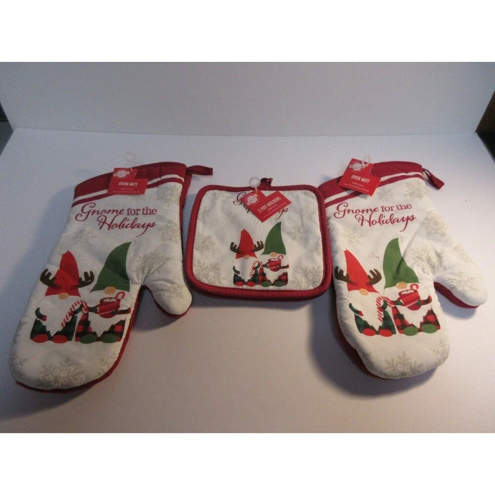 Christmas Gnomes 4 Pc kitchen set